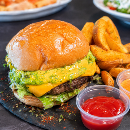 Pizza de Pepperoni, Cheesy Burger, Chicken Fingers, Ensalada, Entradas y 4 Bebidas por $30 en Buffeta – Chiriquí
