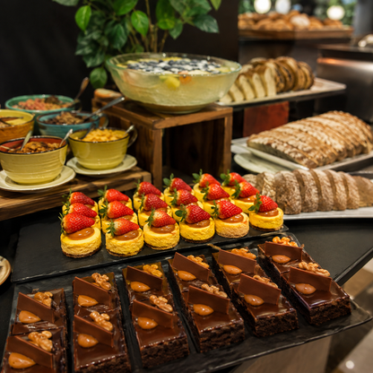 Buffet para 2 Personas + Bebida Incluida desde $50 en Restaurante Molas – Hotel El Panamá