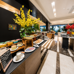 Almuerzo o Cena Buffet para 2 Personas + 2 Bebidas desde $50 en Restaurante Molas – Hotel El Panamá