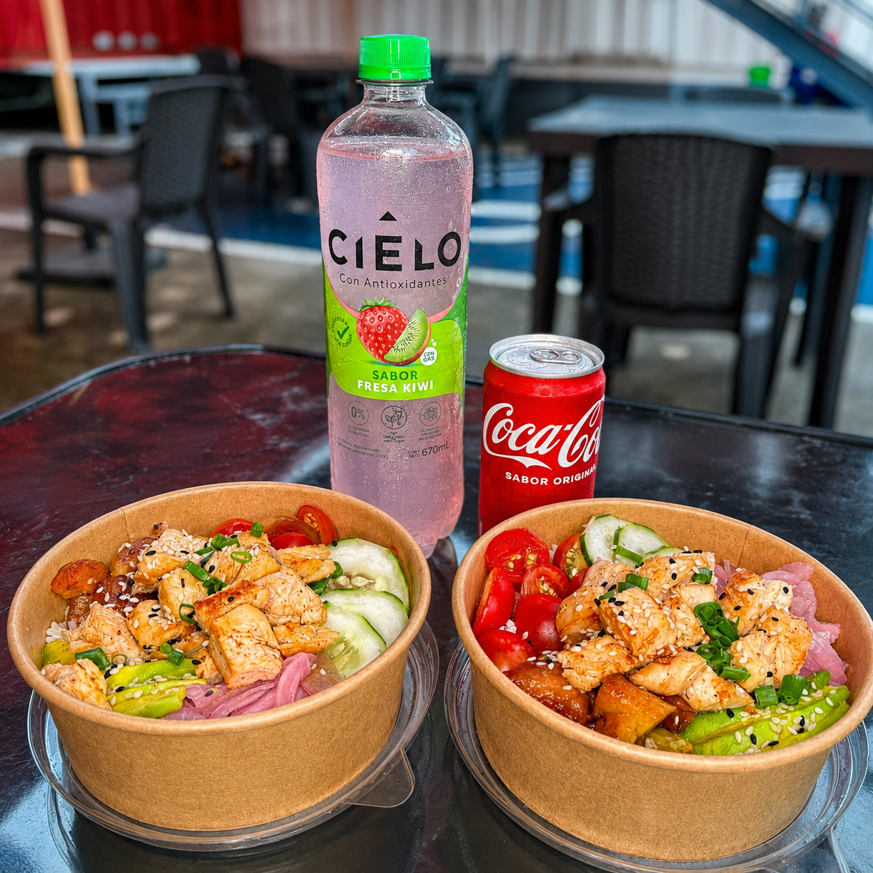 2 Pokes a Elección + 2 Bebidas por $10 en Honest Kitchen