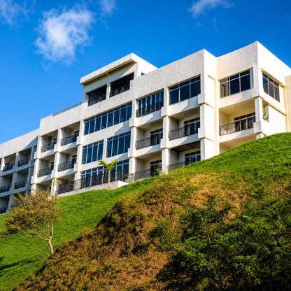 Estadía de 3 días y 2 Noches para 2 Personas + Tours + Desayuno Incluido por $150 en Horizonte Resort Hotel and Spa