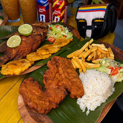 4 Platos a Elegir + Entrada de Empanadas + 4 Bebidas por $30 en Locombia