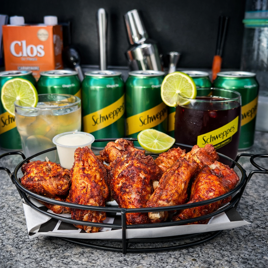 Open Bar de Ron o Seco y Sangría + 10 Alitas para 2 Personas por $12 en La Hincha Brava Sport Bar