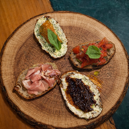 2 Pastas Artesanales + Entrada Bruschette del Salotto + 2 Copas de Vino por solo $25 en Salotto Italiano