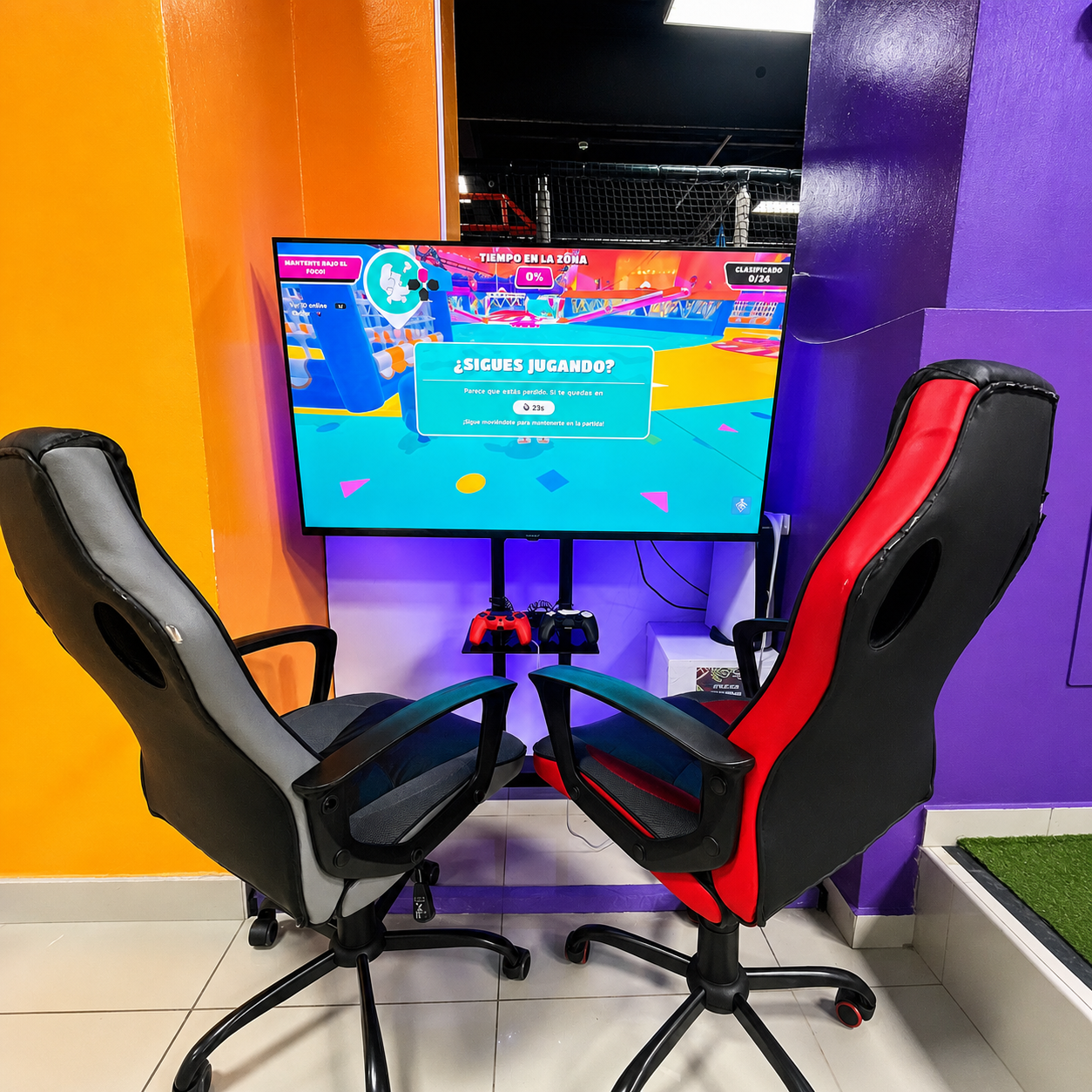 2 Horas de juego ilimitado para 1 niño + 2 adultos + Botella de Agua por $10 en Dream Play