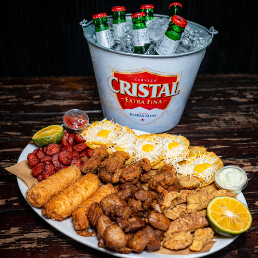 Picada Mixta + Bollitos + Empanadas + Cubetazo o Sodas por $15 en Chicharrones Panamá