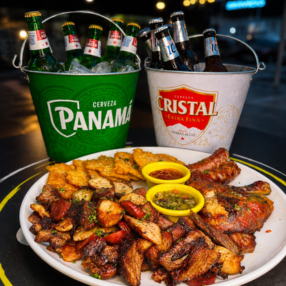 Parrillada Mixta + 2 Cubetazos de Cerveza Nacional por solo $18 en Fulos Car Wash