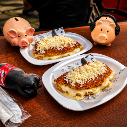 2 Cachapas con Queso + 2 Soditas por solo $14 en Miss Puerkita