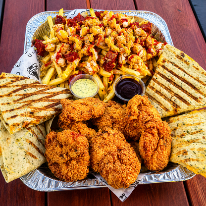 10 Wings o 10 Boneless + Salchipollo Gigante + 4 Quesadillas de Pollo + 2 Bebidas por solo $14 en Wild Wings PTY