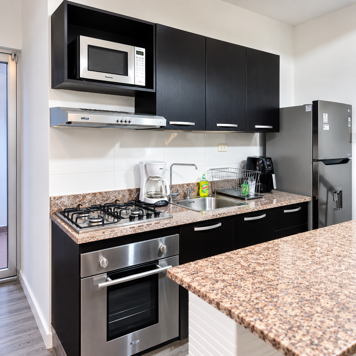 Casa Completa + Piscina + BBQ para hasta 6 personas desde $99 en Beach Houses – Casa Ibiza