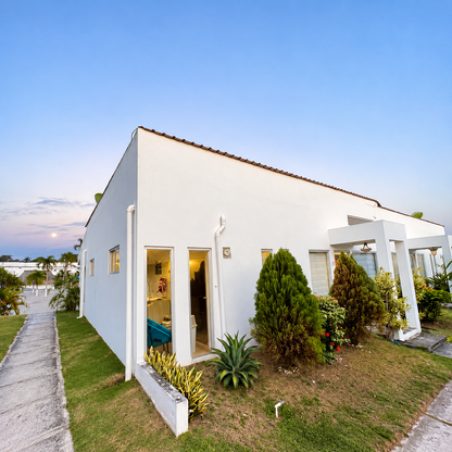 Casa Completa + Piscina + BBQ para hasta 6 personas desde $99 en Beach Houses – Casa Ibiza