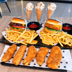 2 Burguers + Papas + Tenders + 3 Helados por $18