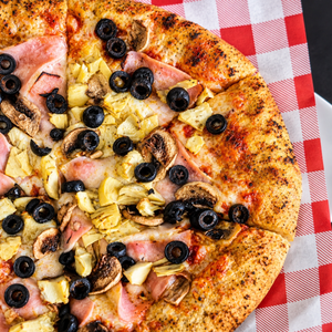 Paga $18 y Disfruta $30 en el Menú de Comidas en Pizzarella – Costa del Este y Vía Israel