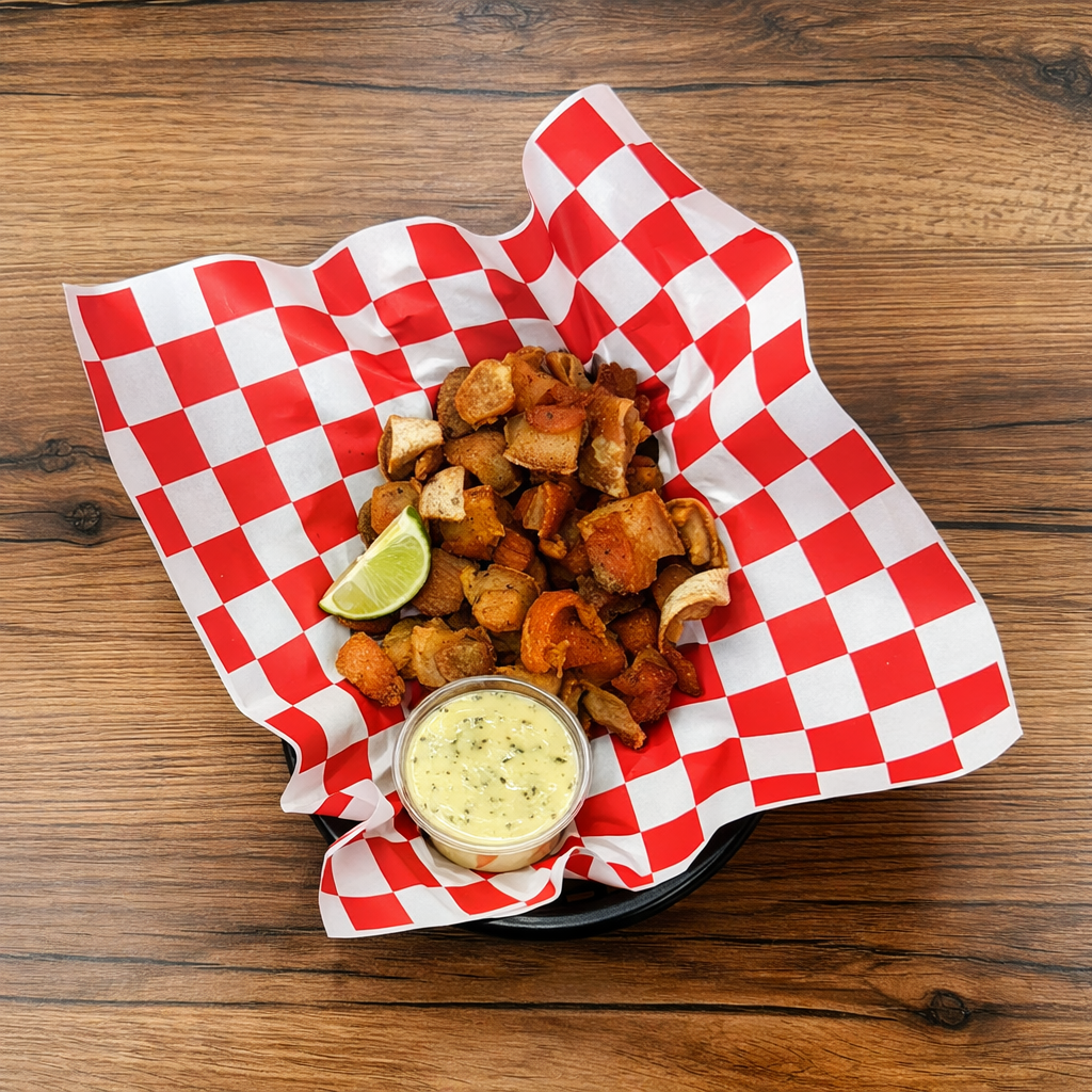 All You Can Drink + All You Can Eat de Alitas, Boneless, Chicharrón y más por solo $14.99 en Alitas Salvajes Pub