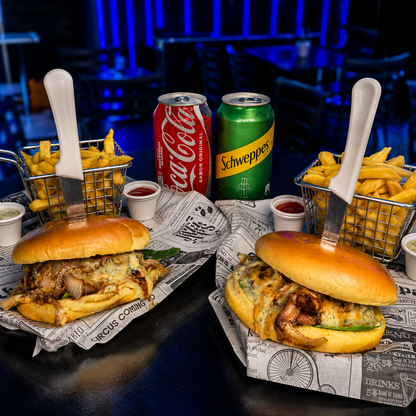 2 Burgers + Papas Fritas + 2 Sodas por solo $8 en Zone Xtreme VIP