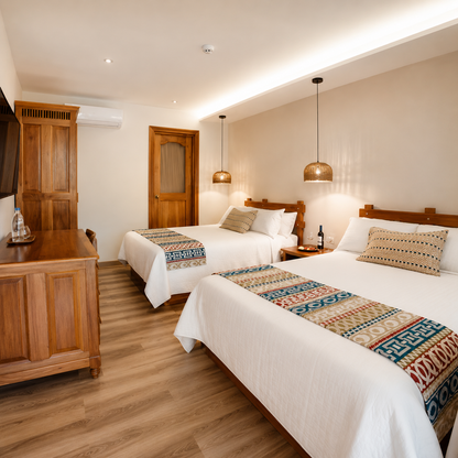 Escápate a Tierras Altas con Vuelo, Hotel, Desayunos y Vehículo para 2 Personas por $663