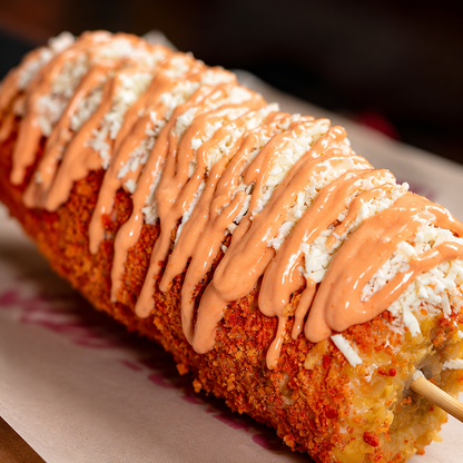 2 Coyote Dogs + 2 Elotes + 2 Esquites por solo $20 en Coyote Brisas del Golf