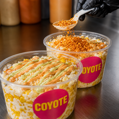 2 Coyote Dogs + 2 Elotes + 2 Esquites por solo $20 en Coyote Brisas del Golf
