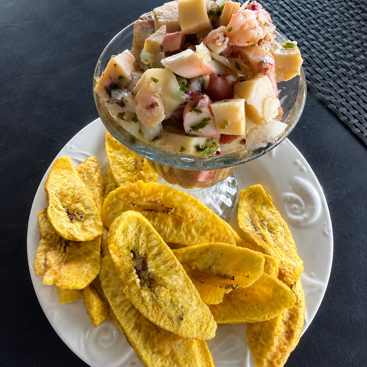 Pasadía en Isla Grande con Traslado + Bandejita de Almejas o Ceviche de la Casa + Bebida por $10 en Rancho El Bucanero