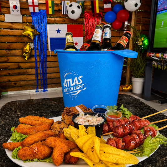 Picada Mundialista + Cubetazo de Cerveza Nacional + Pasadía con Piscina por solo $15 en Manu's Grill