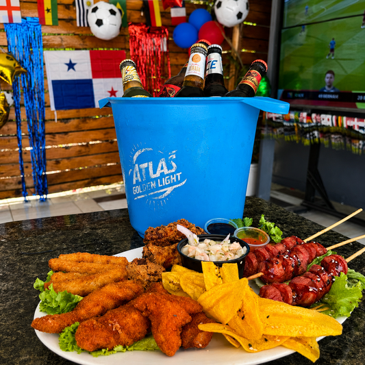 Picada Mundialista + Cubetazo de Cerveza Nacional + Pasadía con Piscina por solo $15 en Manu's Grill