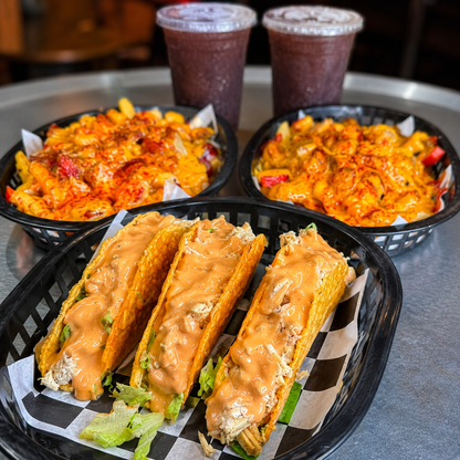 Combo con 2 Salchipapas, 3 Tacos y 2 Té Fríos por $12 en Chef Pepin - Chiriquí