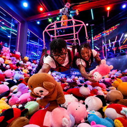 La Garra Gigante para 2 Personas por $25 en VR Park Amador