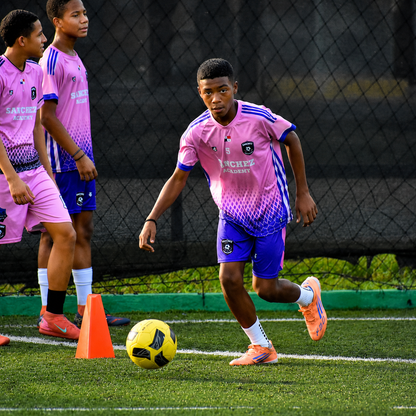 1 Mes de Entrenamiento de Fútbol para Niños y Jóvenes desde Sub6 hasta Sub16 por $25 en Sánchez Soccer Academy
