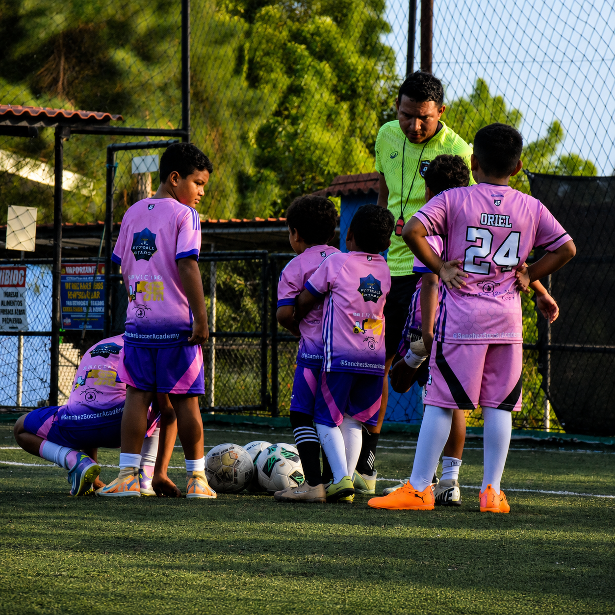 1 Mes de Entrenamiento de Fútbol para Niños y Jóvenes desde Sub6 hasta Sub16 por $25 en Sánchez Soccer Academy