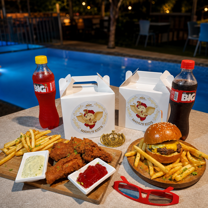 4 Menús Manus Kid + 2 Tickets de Piscina por solo $15 en Manu's Grill