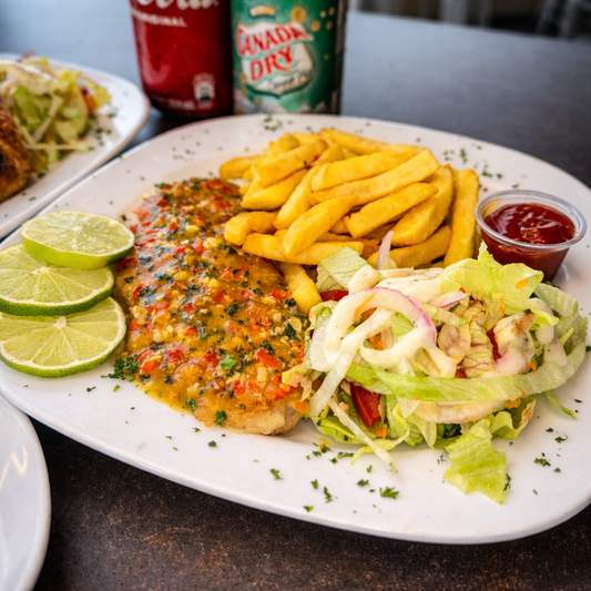 2 Filetes de Pescado + 2 Ceviches de Corvina + 2 Bebidas por $15 en Tercer Piso