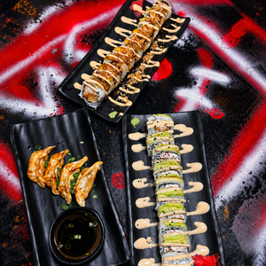 2 Sushi Premium del Menú + 1 Entrada + 2 Bebidas por solo $12 en Sushi Street