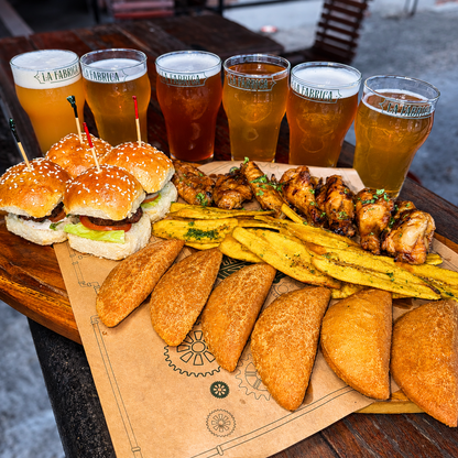 Picada Carnívor + 6 Bebidas a elegir por solo $18 en La Fábrica