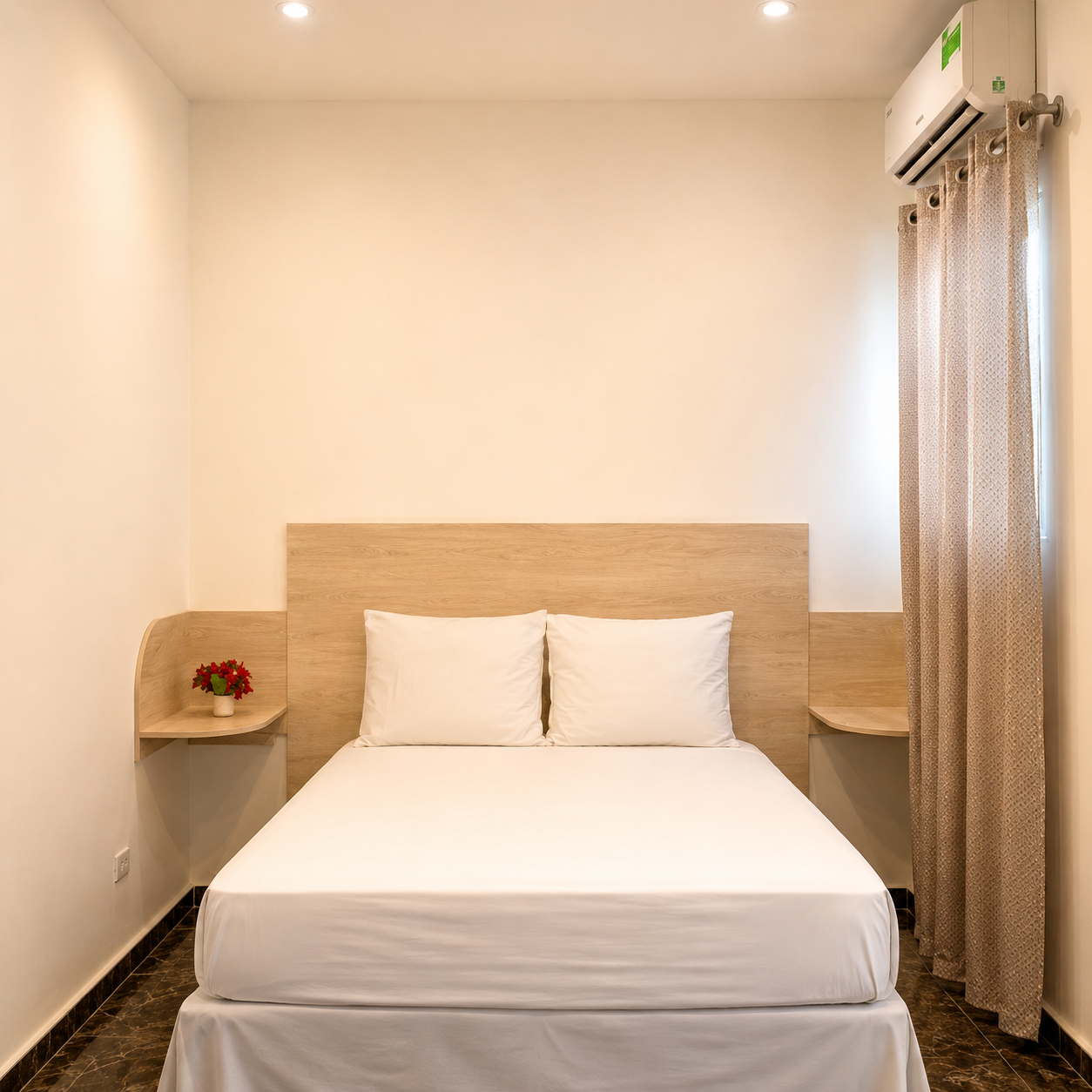 Estadía de 2 días y 1 noche para 2 personas + Desayuno + Piscina por solo $60 en Hotel Pacific Coast