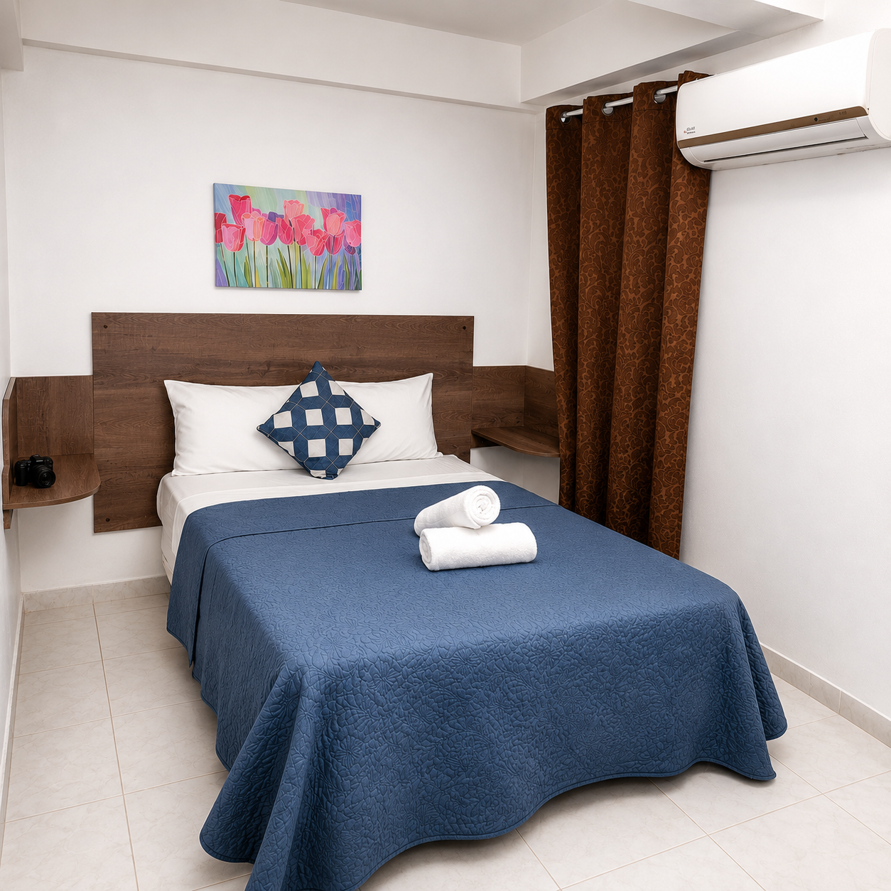 Estadía de 2 días y 1 noche para 2 personas + Desayuno + Piscina por $50 en Hotel Pacific Coast