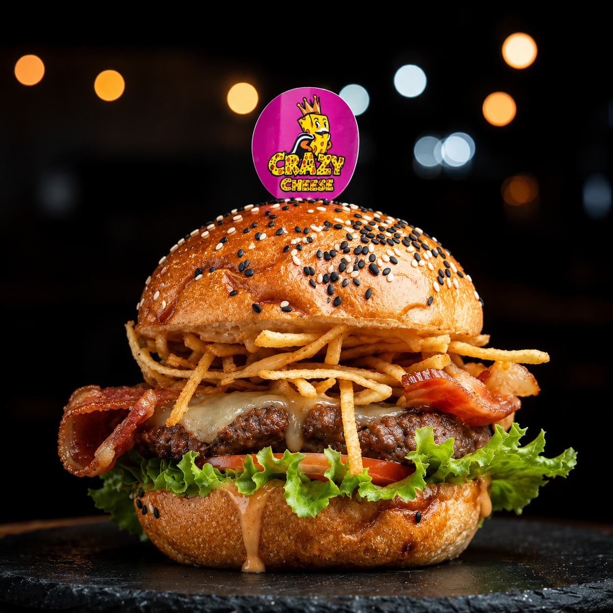 2 Burgers con Papas Fritas + 2 Bebidas por $14 en Crazy Cheese - Chiriquí