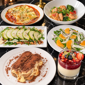 Piano Bar: Cena de 3 Tiempos para 2 Personas con Entrada + Plato Fuerte + Postre por $35