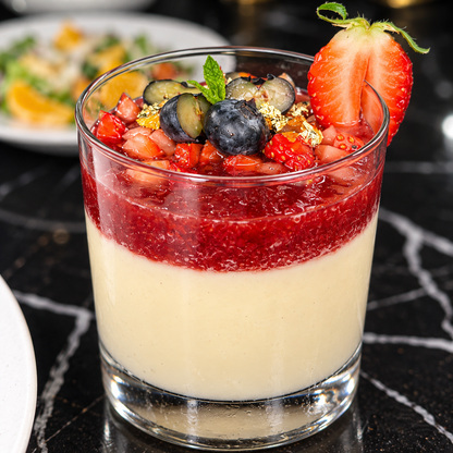 Cena de 3 Tiempos para 2 Personas con Entrada + Plato Fuerte + Postre por $35 en Piano Bar