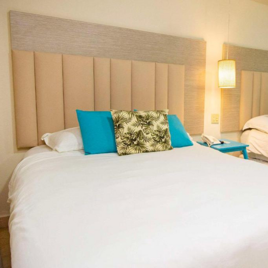 Estadía Todo Incluido para 2 Personas por $160 en el Hotel Guayacanes