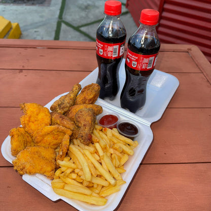 5 Alitas + 5 Boneless + 1 Orden de Papas + 2 Bebidas por solo $7 en Wild Wings PTY