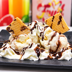2 Postres a Elegir entre Brownie, Malteada, Banana Split, Cholao y Más