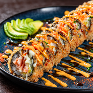 2 Sushis a la Carta + Entrada de Tiradito o Brochetas de Pollo + Postre