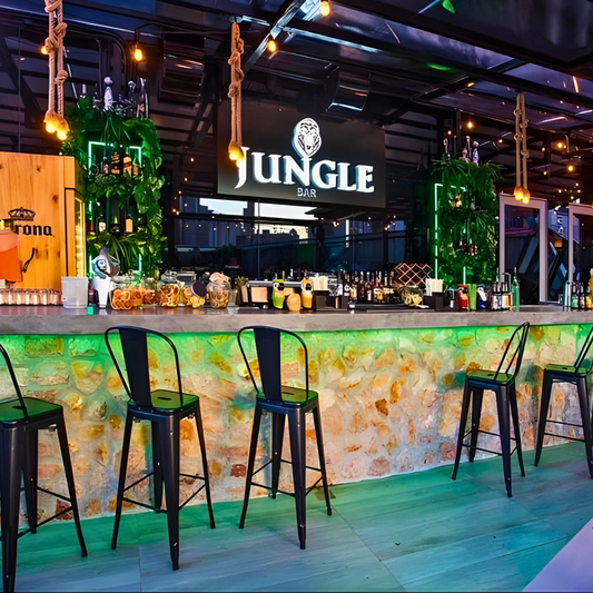 Paga $20 y Consume $40 en Comidas y Bebidas de todo el menú en Jungle Restaurant
