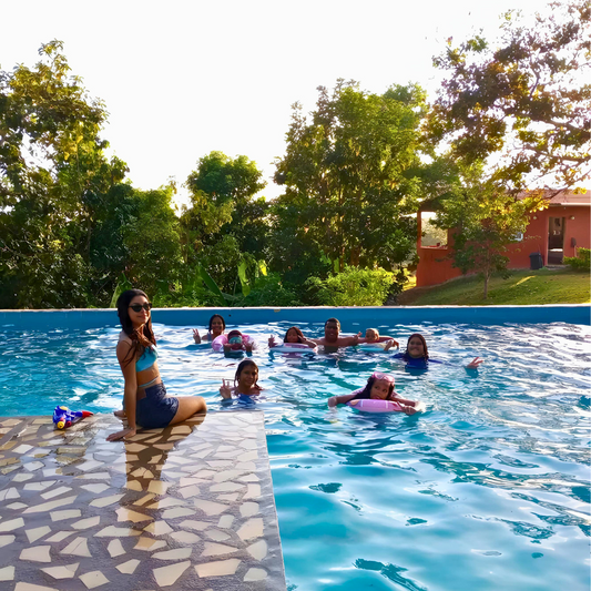 Estadía de 1 Noche y 2 Dias hasta 7 Personas desde $91 en Hotel Cabañas Casita La Ermita