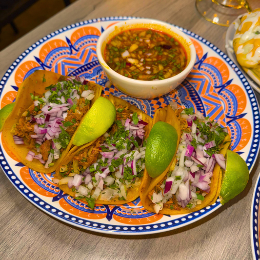 2 Ordenes de Tacos + Nachos Maya Mini Para Compartir + 2 Bebidas por $20 en Mexican Food San Francisco