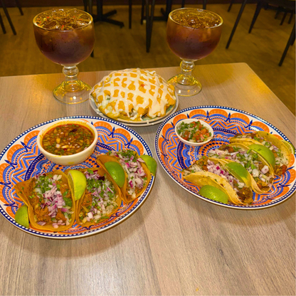 2 Ordenes de Tacos + Nachos Maya Mini Para Compartir + 2 Bebidas por $20 en Mexican Food San Francisco