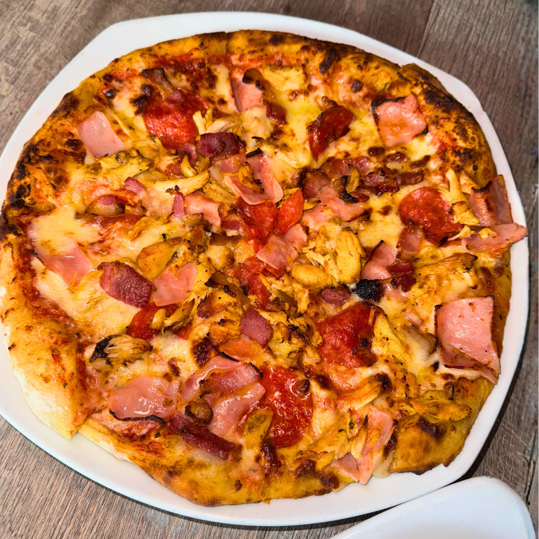 All You Can Eat en Pizzas Clásicas por $18 para 2 personas por 2 Horas en Nonnos Pizza