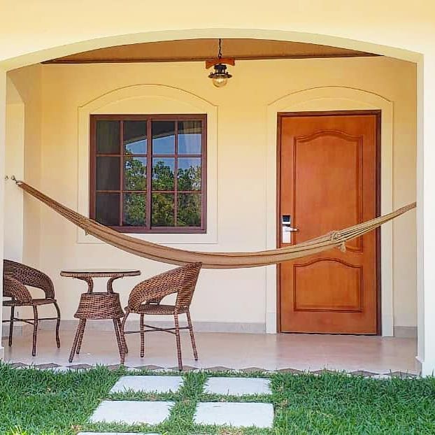 Escápate al interior con esta estadía o pasadía completo en Pocrí Country Resort desde $44