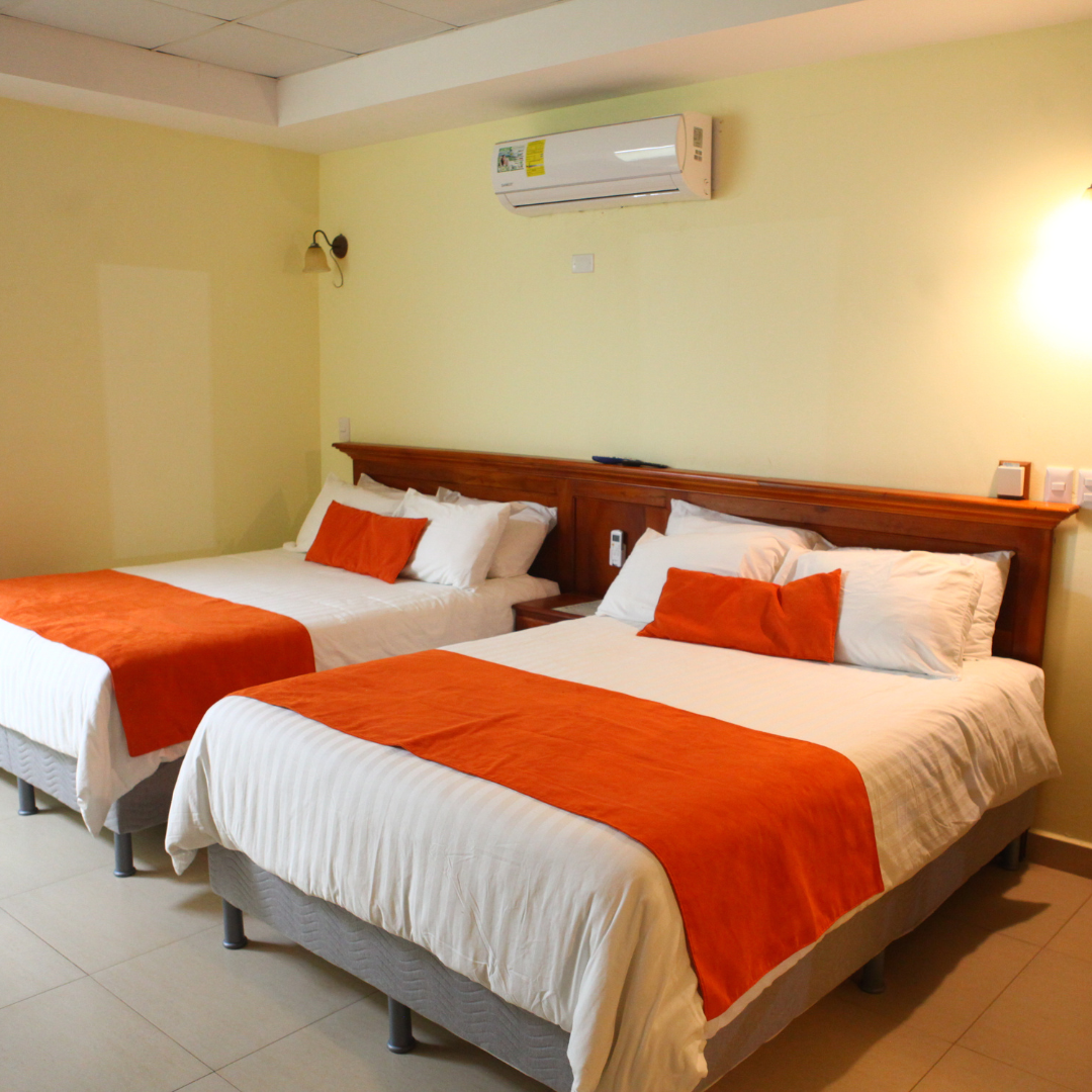 Escápate al interior con esta estadía o pasadía completo en Pocrí Country Resort desde $44