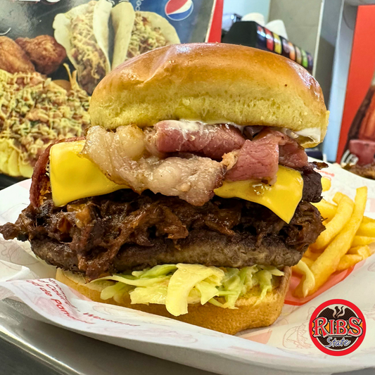 2 Hamburguesas State Burger SP Doble Carne  + 4 Patacones Rellenos o 4 Wings + 2 Sodas por $20 en RIBS State